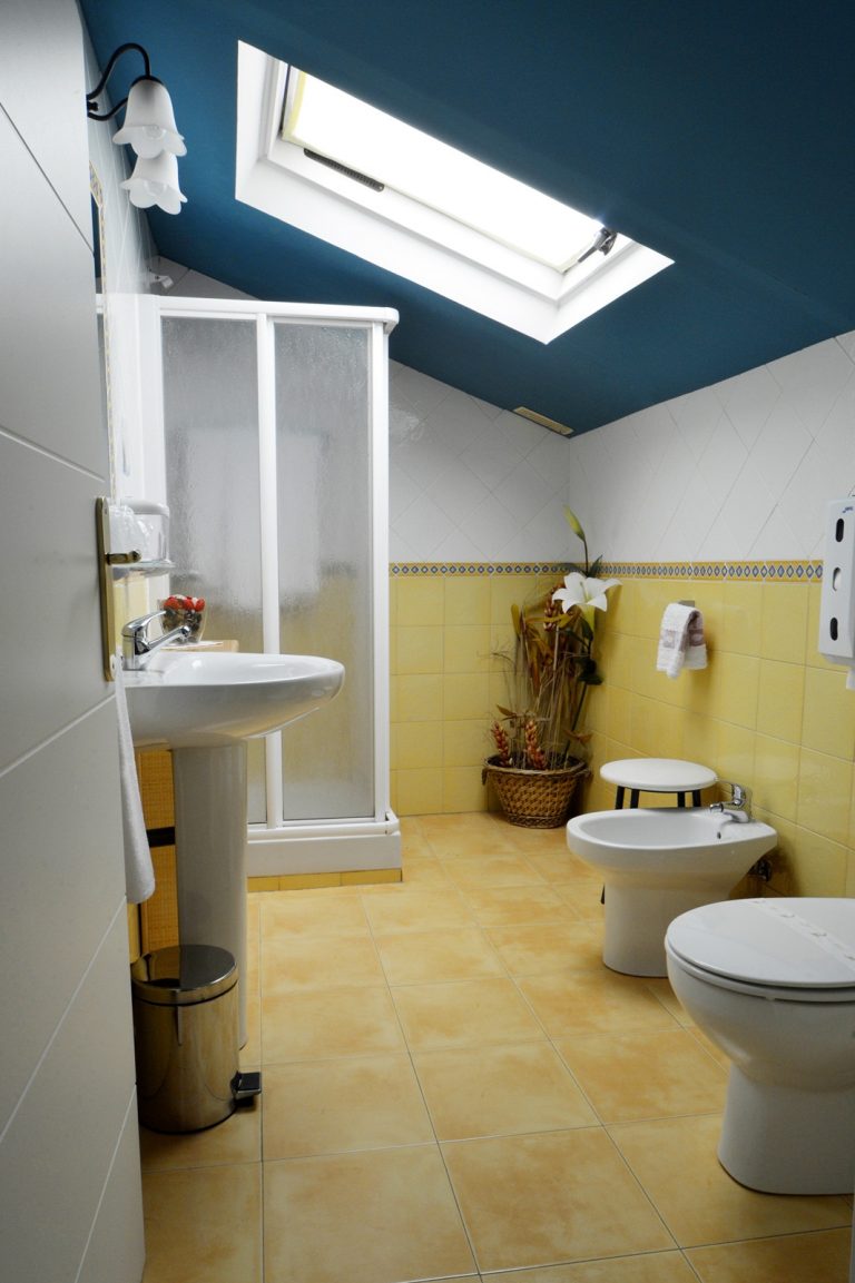 Hostal Colmenar 7777 11 768x1153