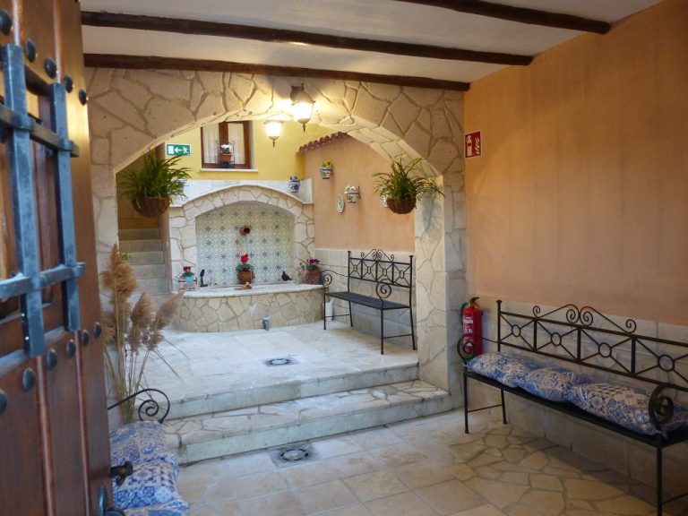 Casa rural patio interior 768x576